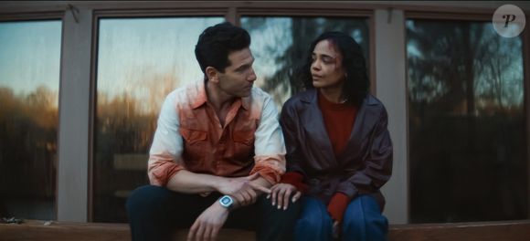 À medida que a investigação avança, o ex-casal passa a desconfiar que o outro pode estar mais envolvido no crime do que aparenta