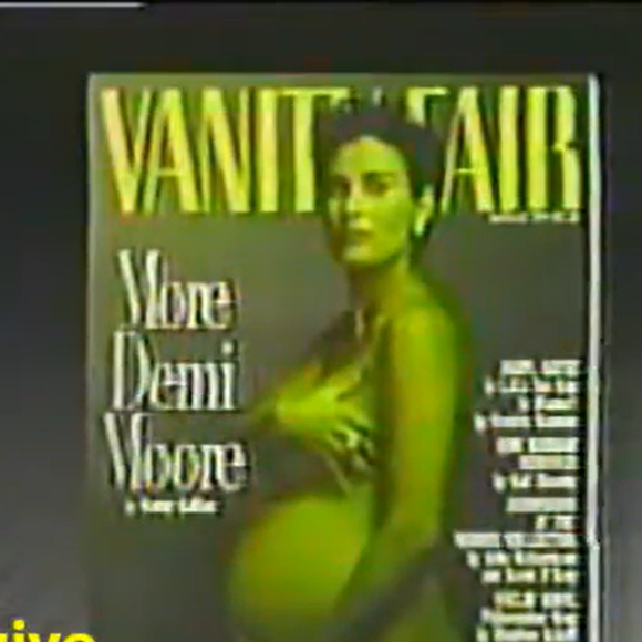 Capa da Vanity Fair (1991): Grávida de sete meses, ela posou nua para a fotógrafa Annie Leibovitz, a imagem chocou o público na época, mas se tornou um marco histórico