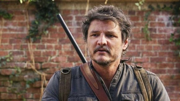 'Muito abdômen e mobilidade': a rotina de treinos de Pedro Pascal para 'The Last of Us' é fácil de ser copiada e garante corpão, segundo treinador