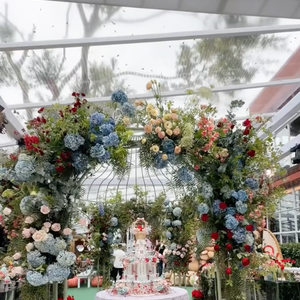 Neymar e Bruna Biancardi não economizaram nas flores e balões para a festa