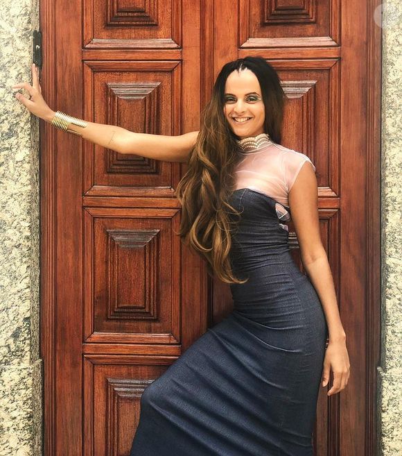 Junto da fama, Gabriela Loran começou a ousar mais em seu visual, especialmente no cabelo