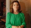 Debora Bloch vive a mãe do personagem Teo (Jaffar Bambirra), uma cadeirante que não percebe as maldades do filho