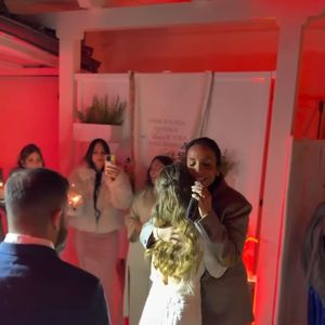 Ivete Sangalo cantou para o casal durante a festa de casamento