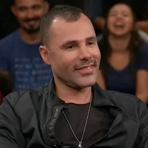 Em 2019, Rodrigo Sant'Anna chocou a web ao surgir completamente diferente no programa 'Que História é Essa, Porchat?'