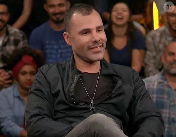 Em 2019, Rodrigo Sant'Anna chocou a web ao surgir completamente diferente no programa 'Que História é Essa, Porchat?'