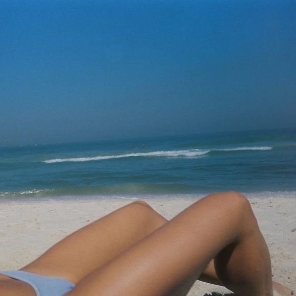 Corpo real e esbelto de Sophie Charlotte chamou atenção nas fotos e rendeu muitos elogios para a famosa