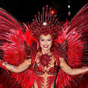 Fantasia de Virgínia Fonseca conta com 60 mil cristais