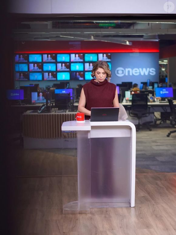 Daniela Lima teria sido demitida após uma pesquisa encomendada pela Globo