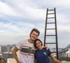 Bruna Marquezine homenageou Shawn Mendes pelo aniversário de 28 anos com uma foto romântica e uma declaração de amor nas redes sociais