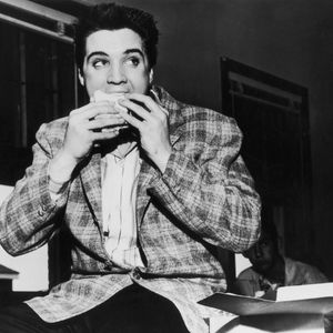 Mesmo sem fumar, o cantor sofria de enfisema pulmonar, intestino comprometido e coração com o dobro do tamanho