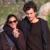 'Bruna Marquezine está vivendo muito': detalhe nas costas de Shawn Mendes alimenta teoria dos fãs sobre o casal. 'São fogosos'