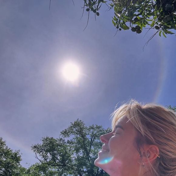 Carolina Dieckmann revela que passou pelo jejum com acompanhamento médico e reposição vitamínica