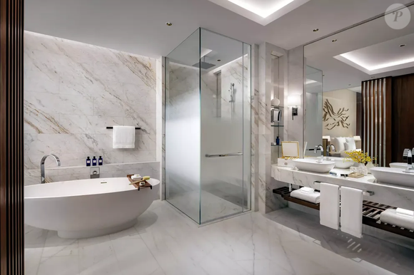 O nome do luxo em forma de hotel é Atlantis The Royal. Descrito como o 'resort de experiências mais ultraluxuoso do mundo'