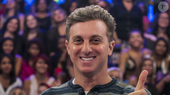 Antes de ser apresentador do 'Domingão', Luciano Huck esteve à frente do 'Caldeirão', hoje apresentado por Marcos Mion.