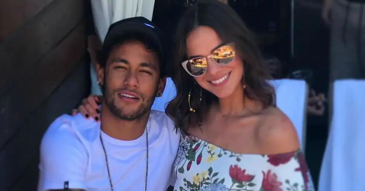 Há 11 anos, Bruna Marquezine abriu o coração de forma sincerona após ...