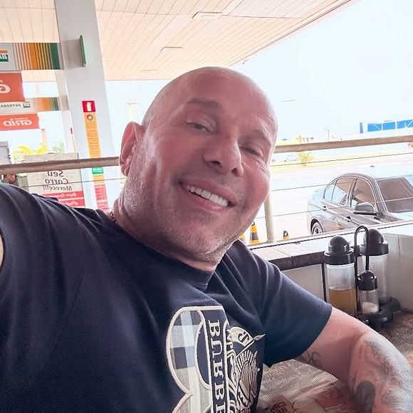 Rafael Ilha sugeriu a Vini Jr: ‘Trata como você trata qualquer biscate dessas que você anda aí na Espanha. Trata igual. Pegou, beijou, comeu, mandou embora’