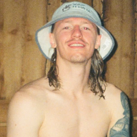 Quem é Safonov, goleiro do PSG e 'carrasco' do Flamengo no Intercontinental? Com 1,92m, russo de 26 anos é visto como 'líder nato' e adora matemática e xadrez