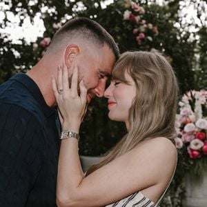 Casamento de Taylor Swift e Travis Kelce: cantora usou vestido da Dior em cerimônia para 1000 convidados e barrou amiga após polêmica