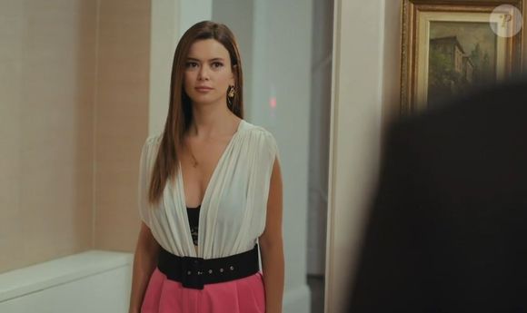 Sirin não esconde seu interesse em Emre na novela 'Força de Mulher' no capítulo de quinta-feira 27 de fevereiro de 2025