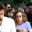 Devastada, mulher de Diogo Jota chora ao carregar caixão do marido após trágica morte do jogador do Liverpool em acidente na Espanha