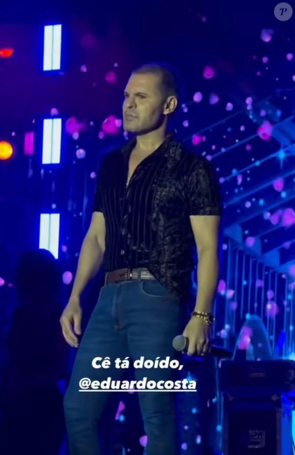 Novo visual careca de Eduardo Costa deu o que falar entre os internautas na web.