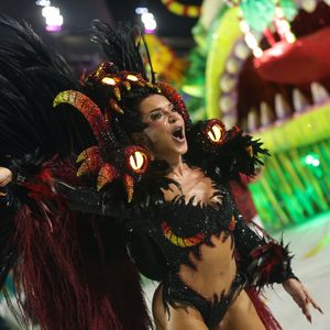 "O Salgueiro agradece à Gkay pela participação no Carnaval 2026, pelo carinho e respeito demonstrados à escola durante sua passagem, e deseja sucesso em seus próximos projetos", disse a agremiação
