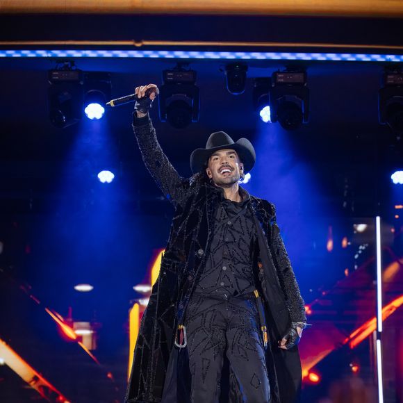 Luan Pereira dançava com Wanessa Camargo quando foi surpreendido por Dado Dolabella