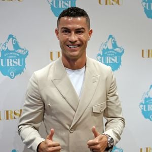Cristiano Ronaldo, hoje aos 41 anos, tem ampliado suas fontes de atuação no mundo dos negócios