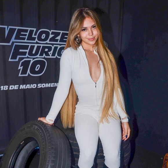 Fortuna de Melody: aos 18 anos, cantora tem jatinho, mansão e cinco carros de luxo