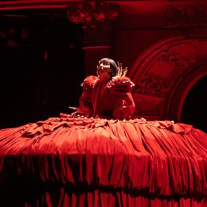 Lady Gaga trouxe o espetáculo inspirado no álbum ‘Mayhem’ e levou 2,5 milhões de pessoas para a Praia de Copacabana