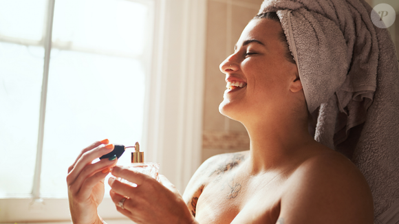 Melhores perfumes de Natura feminino: gigante do mercado nacional traz à tona fragrâncias marcantes com a presença de nota da baunilha.