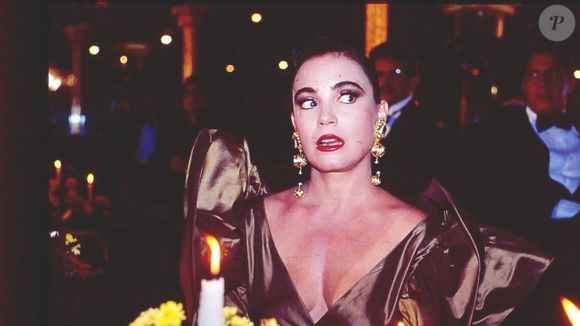 Maria do Carmo será presa por tentativa de assassinato na novela 'Rainha da Sucata'