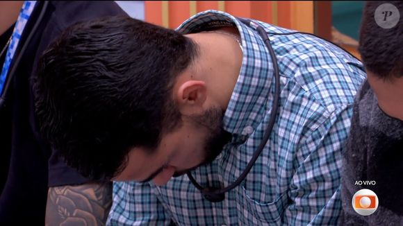 João Pedro é indicado pela Líder Vitória Strada do 'BBB 25'