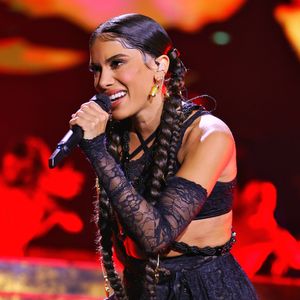 Anitta já tinha feito uma cena envolvendo sexo oral em seu trabalho anterior