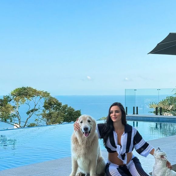 Neymar e Bruna Biancardi estão morando em uma confortável mansão em Santos