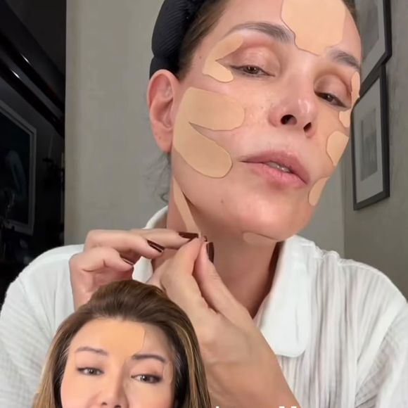 A atriz Carolina Ferraz apostou em um método de beleza inspirado nos cuidados coreanos e revelou que prefere práticas naturais para manter a pele bem cuidada aos 58 anos