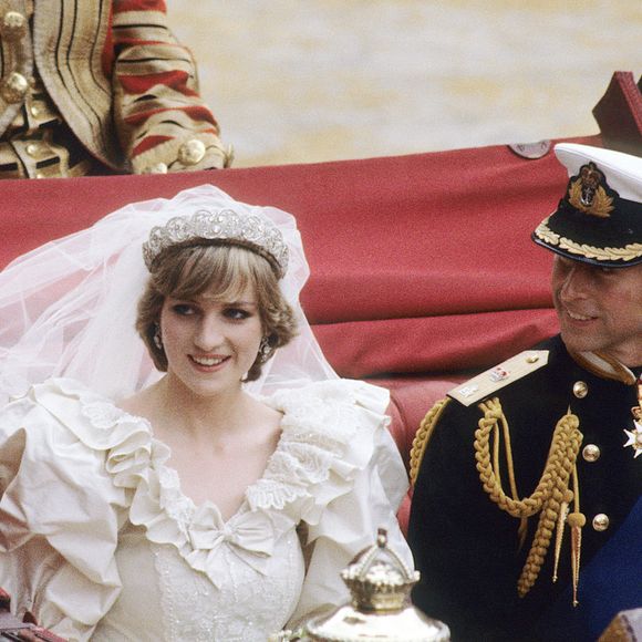 O perfume princesa Diana teria usado no dia do seu casamento só veio à tona anos depois