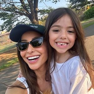 Zoe, filha de Sabrina Sato e Duda Nagle, encanta web