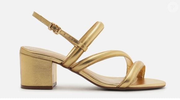 Como o modelo da Aquazzura se trata de um calçado que não cabe em todos os bolsos, vale ficar de olho em uma versão semelhante da Arezzo