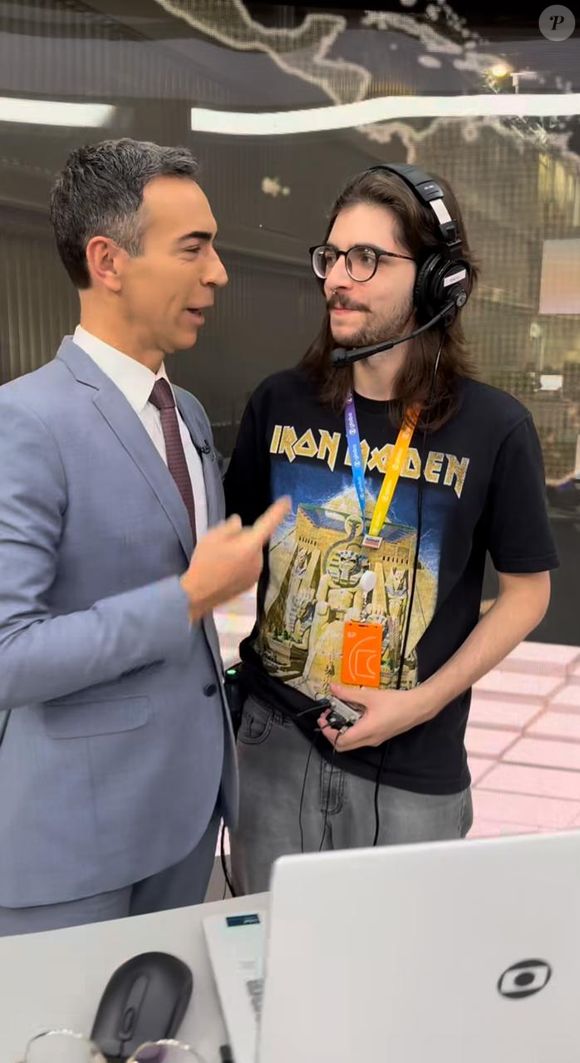 No vídeo, César Tralli pergunta se Gabriel estava feliz com a contratação, e se o pessoal o acolheu de maneira cordial.