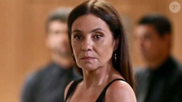 Mércia (Adriana Esteves) fará de tudo para atrapalhar os planos de Viola (Gabz)