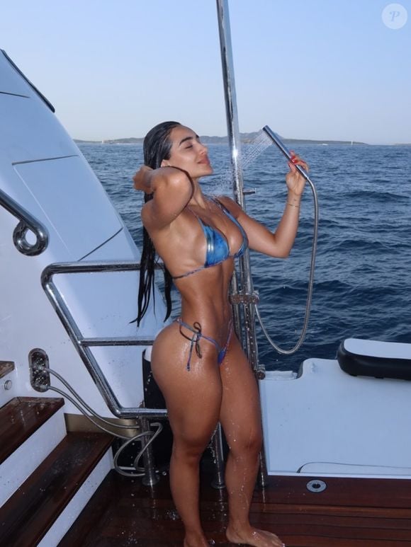 Vini Jr. curtiu foto de Duda Freire de biquíni durante viagem pela Itália e atitude dividiu opiniões nas redes sociais. Interação aconteceu em meio aos rumores de reconciliação com Virgínia Fonseca