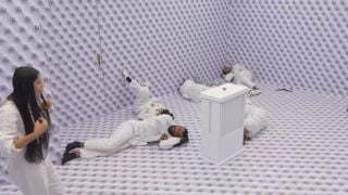 Quarto Branco do 'BBB 26': o que acontece no corpo humano depois de 80 horas sem banho? Higiene limitada pode trazer infecções por fungos, micoses e foliculite, diz médico