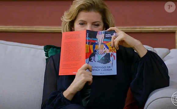 O livro escolhid por Odete Roitman é 'O Perigo de Estar Lúcida', da autora espanhola Rosa Montero