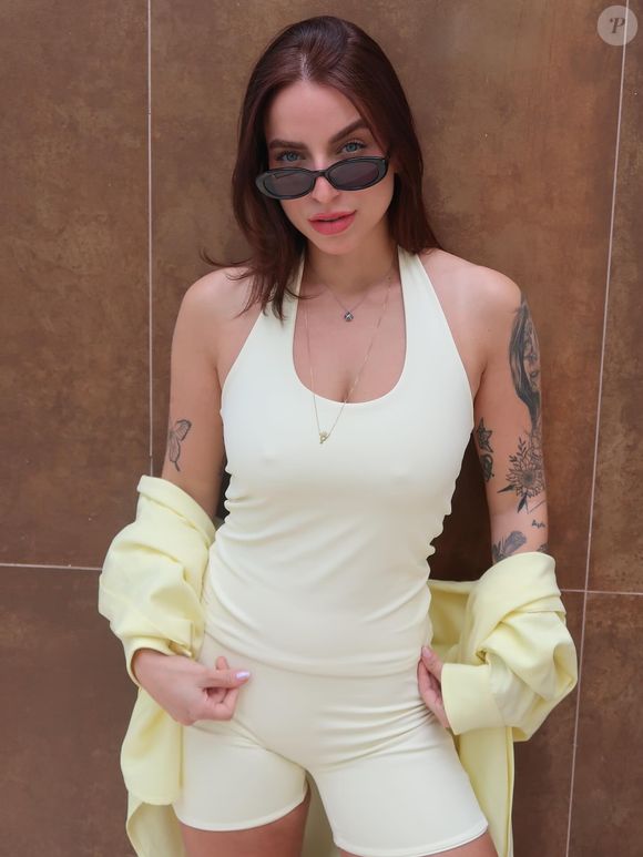 Há quem diga que Bruna Unzueta ficou irreconhecível com seu novo estilo de vida e corpo mais magro