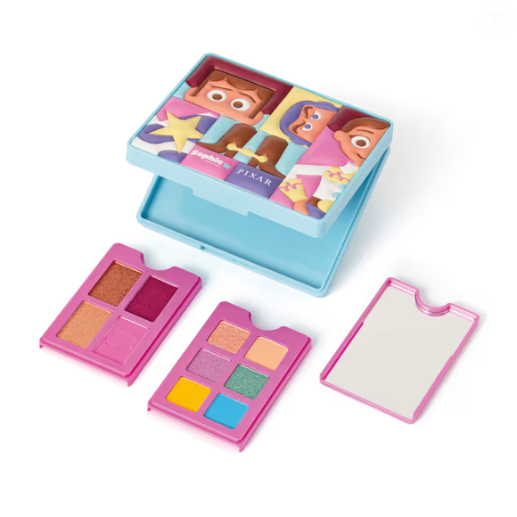 A Paleta Memórias Felizes é inspirada em 'Toy Story' e traz uma combinação que promete deixar a brincadeira ainda mais divertida: são 6 sombras, 2 blushes e 2 iluminadores