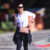 Este tênis New Balance da Fátima Bernardes para caminhar na orla da praia é a solução para os pés estilosos das mulheres 50+: veja um raio-x do calçado