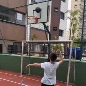 Alexandre Correa destacou habilidade do filho, Alezinho, para o basquete: 'Alezinho e sua mão precisa. Por vezes, nem ele próprio acredita em suas habilidades'