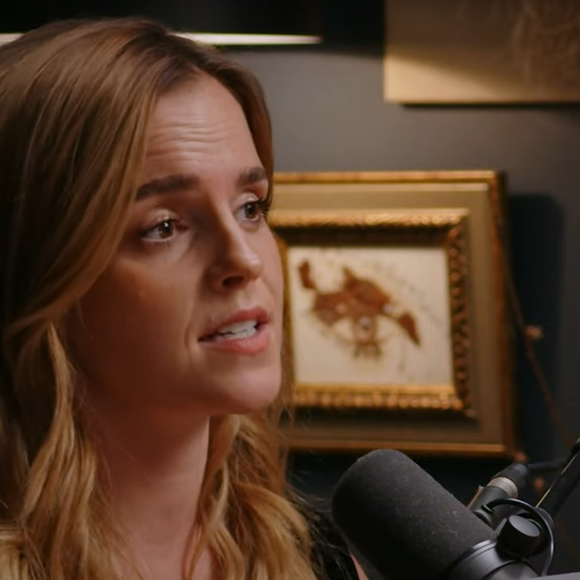 Emma Watson separa 5 minutinhos do seu dia para conhecer mais seu corpo