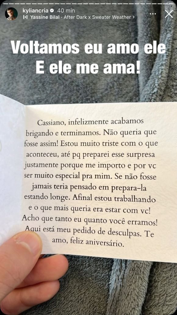 Andressa Urach e Kylian Cria retomaram namoro depois que o ator pornô se comoveu com o presidente de aniversário enviado por ela